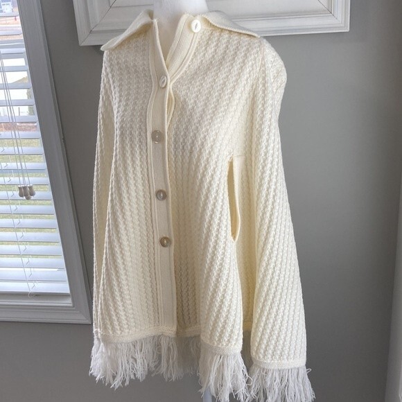 Vintage Julie Knitwear Cream Knit Poncho Fringe Sweater - Picture 4 of 9
